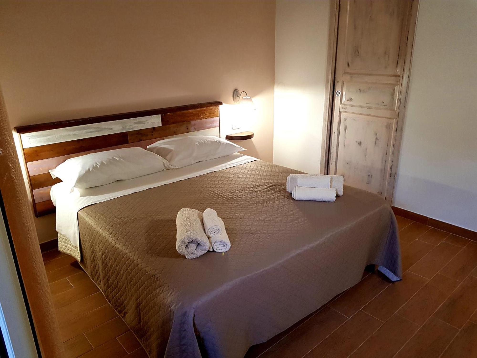Il Portico Rooms Siniscola Bilik gambar